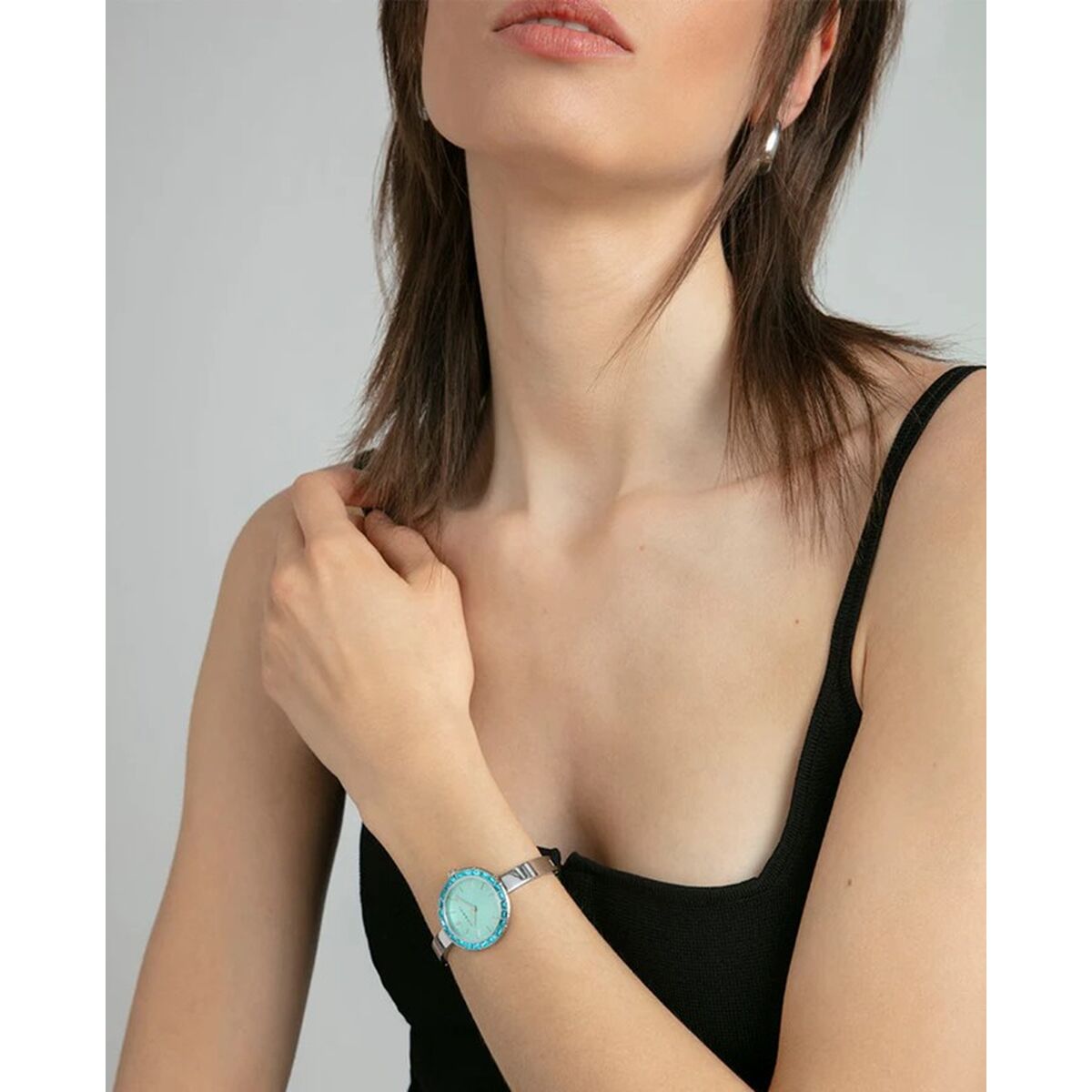 V4H52636714658A4665DB3FE9044911F881R6733016P3