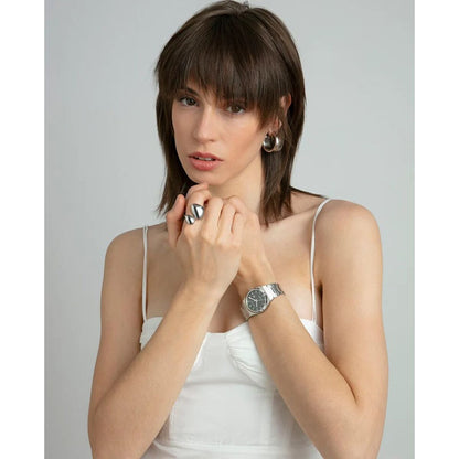 V4H6ADB118CEF9B7FD90ECA495E15484474R6733241P4